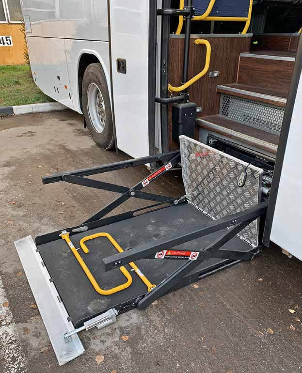Higer KLQ 6119TQ комплектация для перевозки инвалида-колясочника